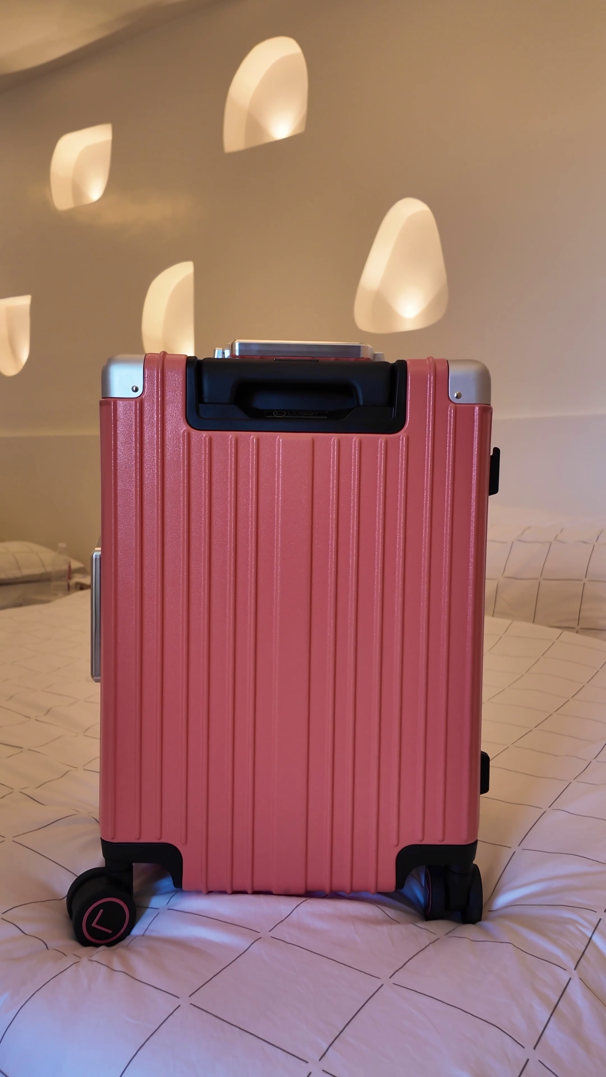 LUGGIT Smart Pro Max Fingerprint Cabin & Check in Trolley bag set of 2, Coral Gold