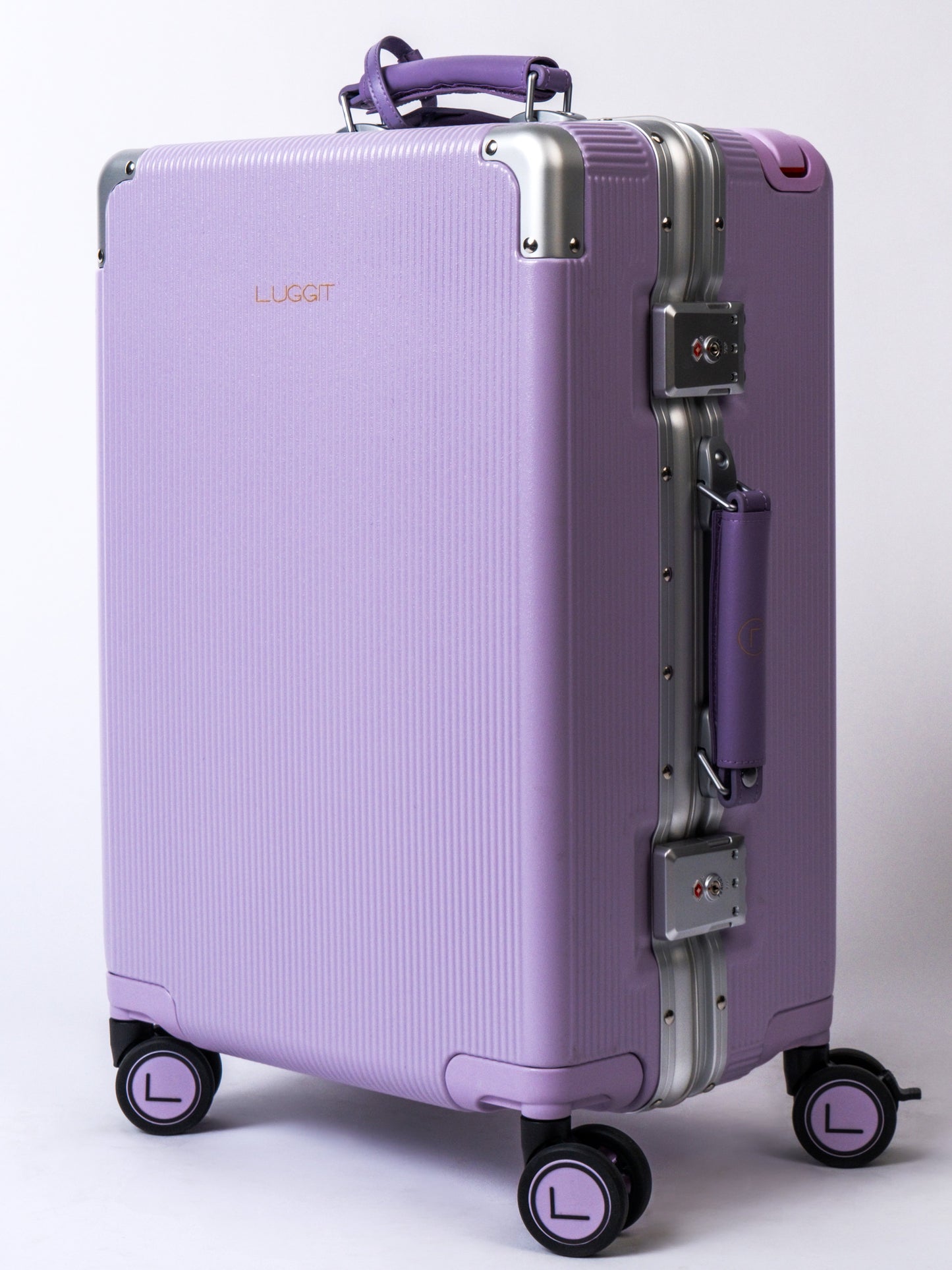 LUGGIT - Luxury 20" Cabin Luggage Purple