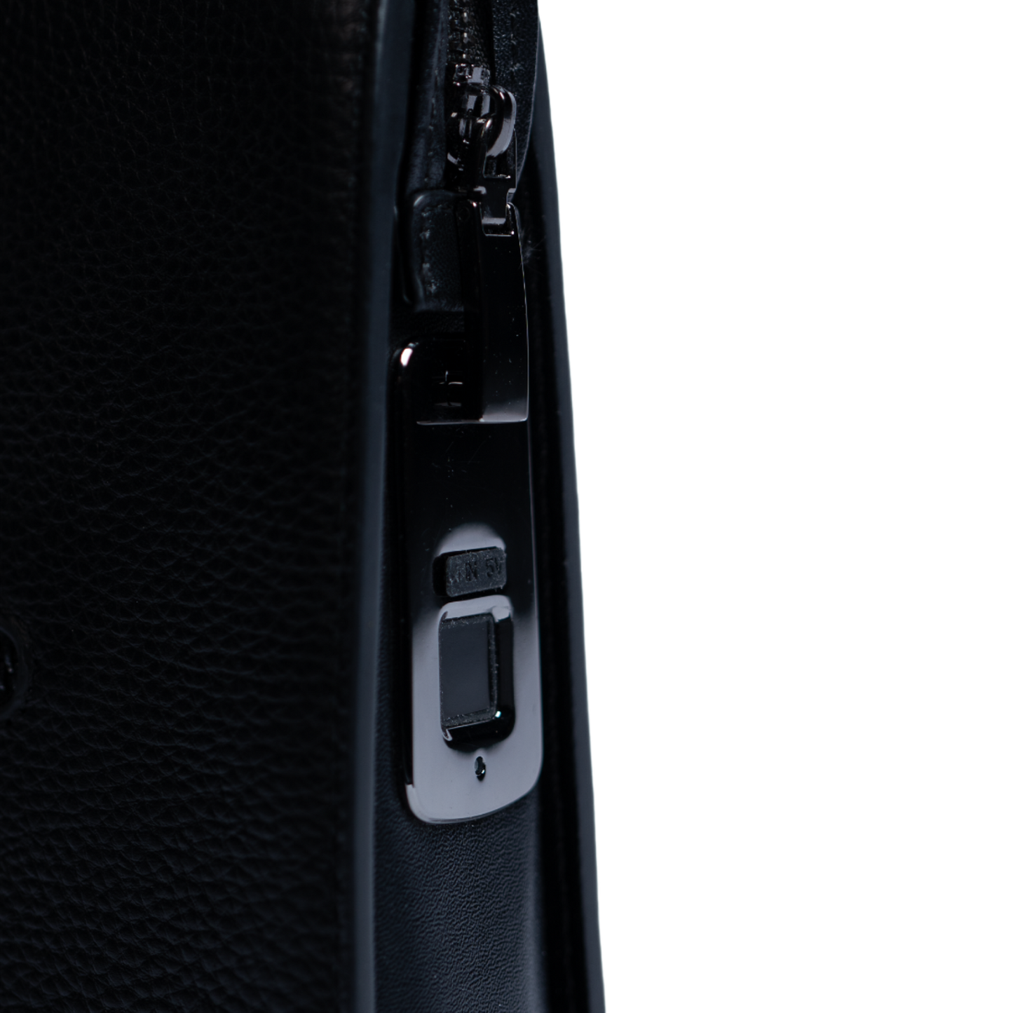 LUGGIT Signature Shield  ADVANCE Biometric Laptop Bag,FL2212 Black