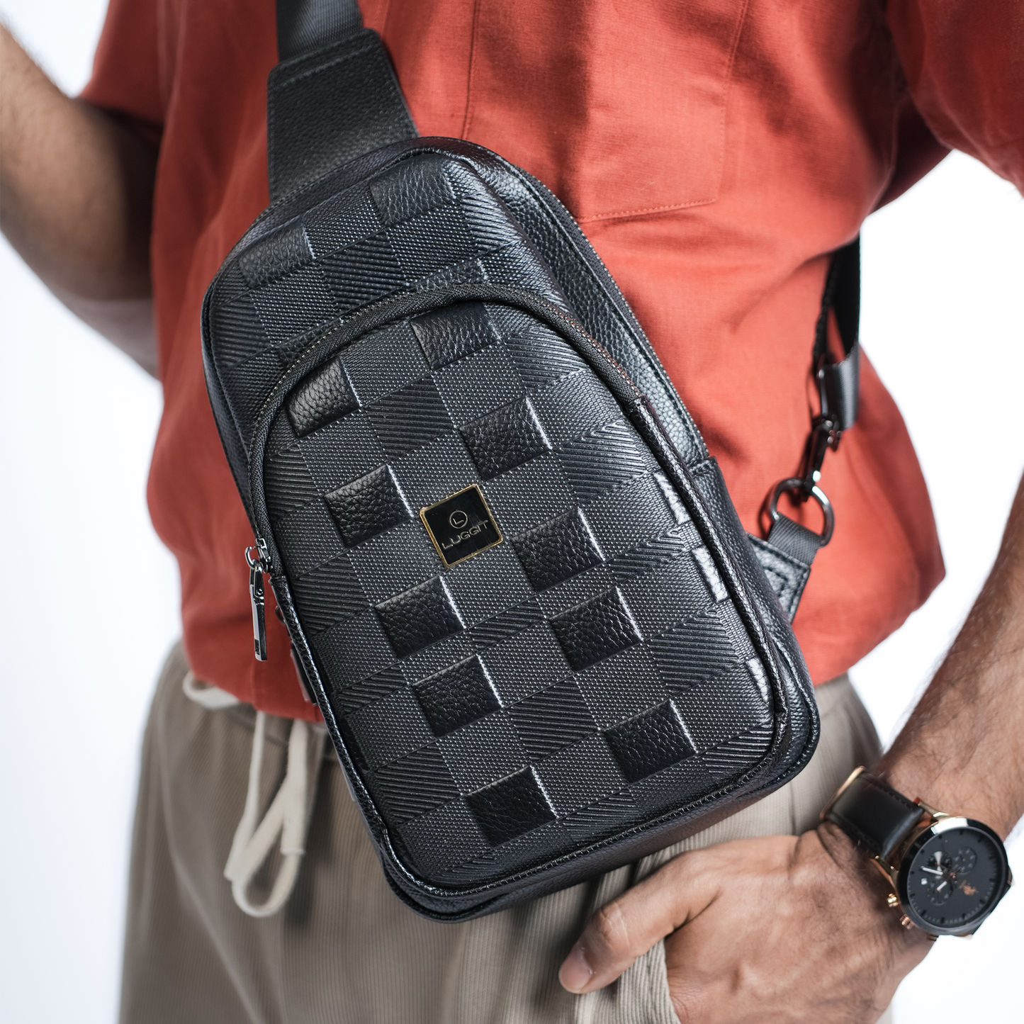 LUGGIT - Traveler's Shield - fingerprint-unlocking Sling Bag