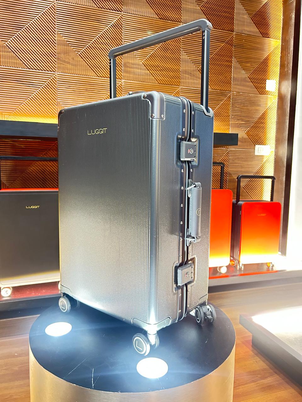 LUGGIT - Luxury Travel Bag -Grey-20"/24"