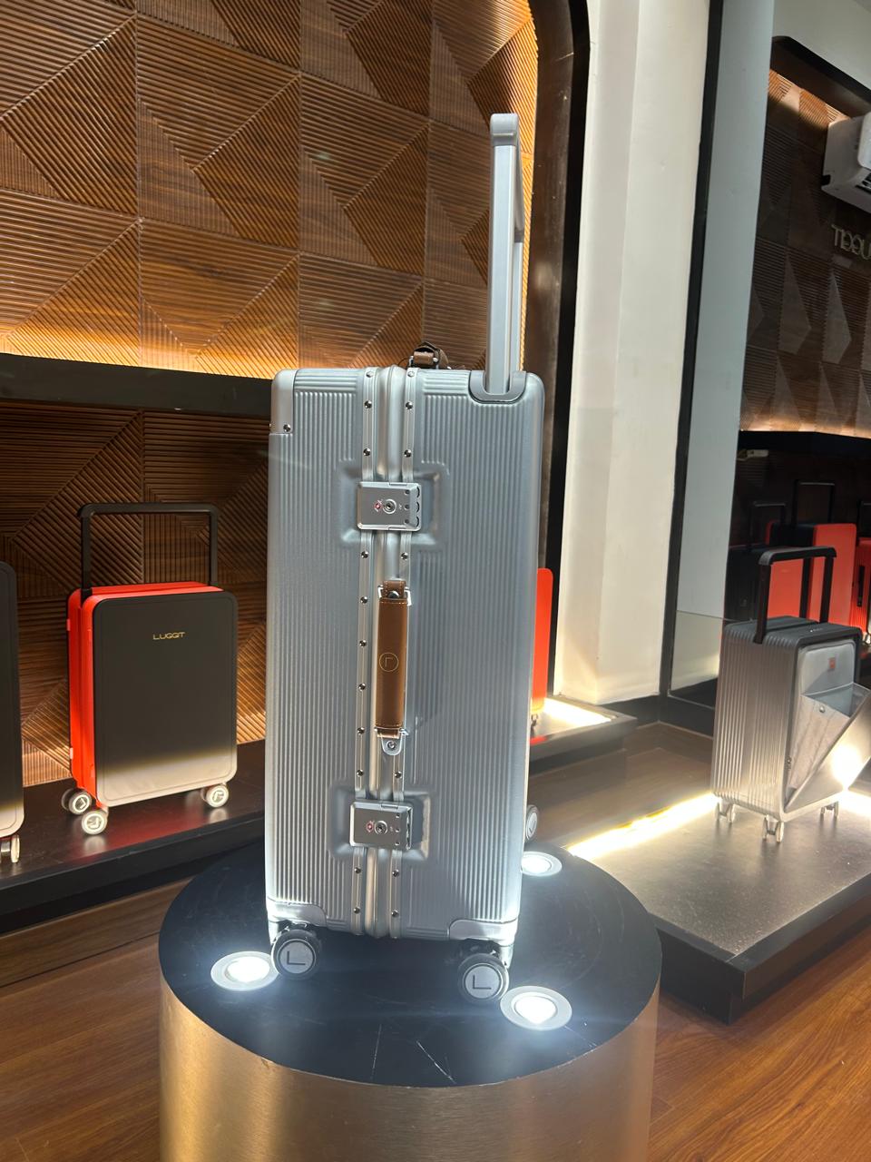LUGGIT - Luxury Trolley bag -Silver-20"/24"