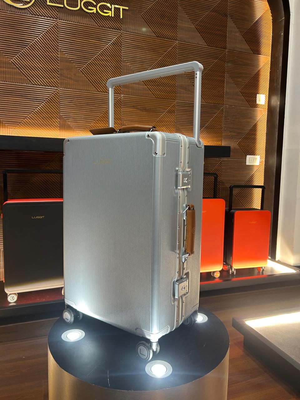 LUGGIT - Luxury Trolley bag -Silver-20"/24"