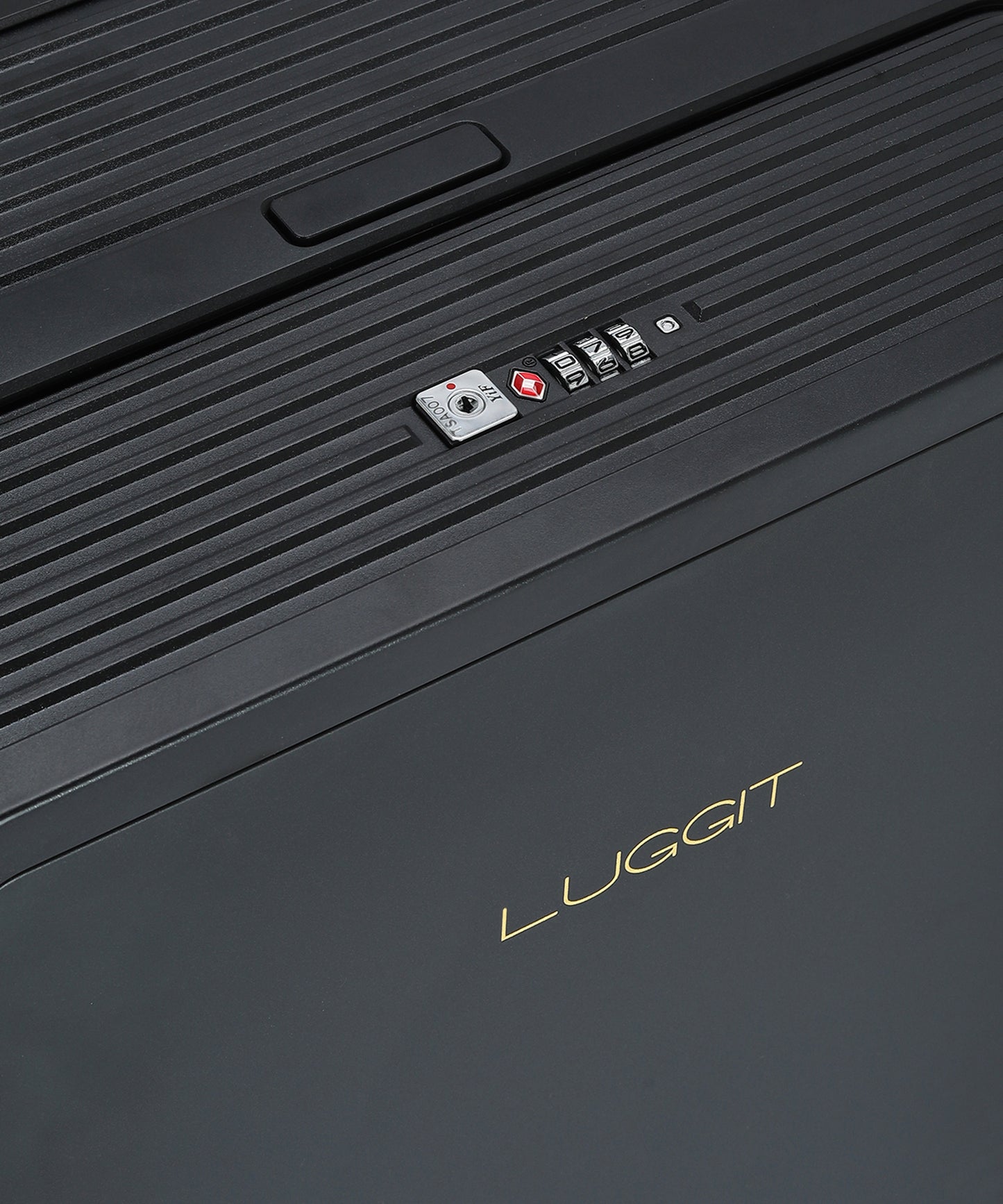 LUGGIT - Premium Executive-Black-20" Cabin Luggage