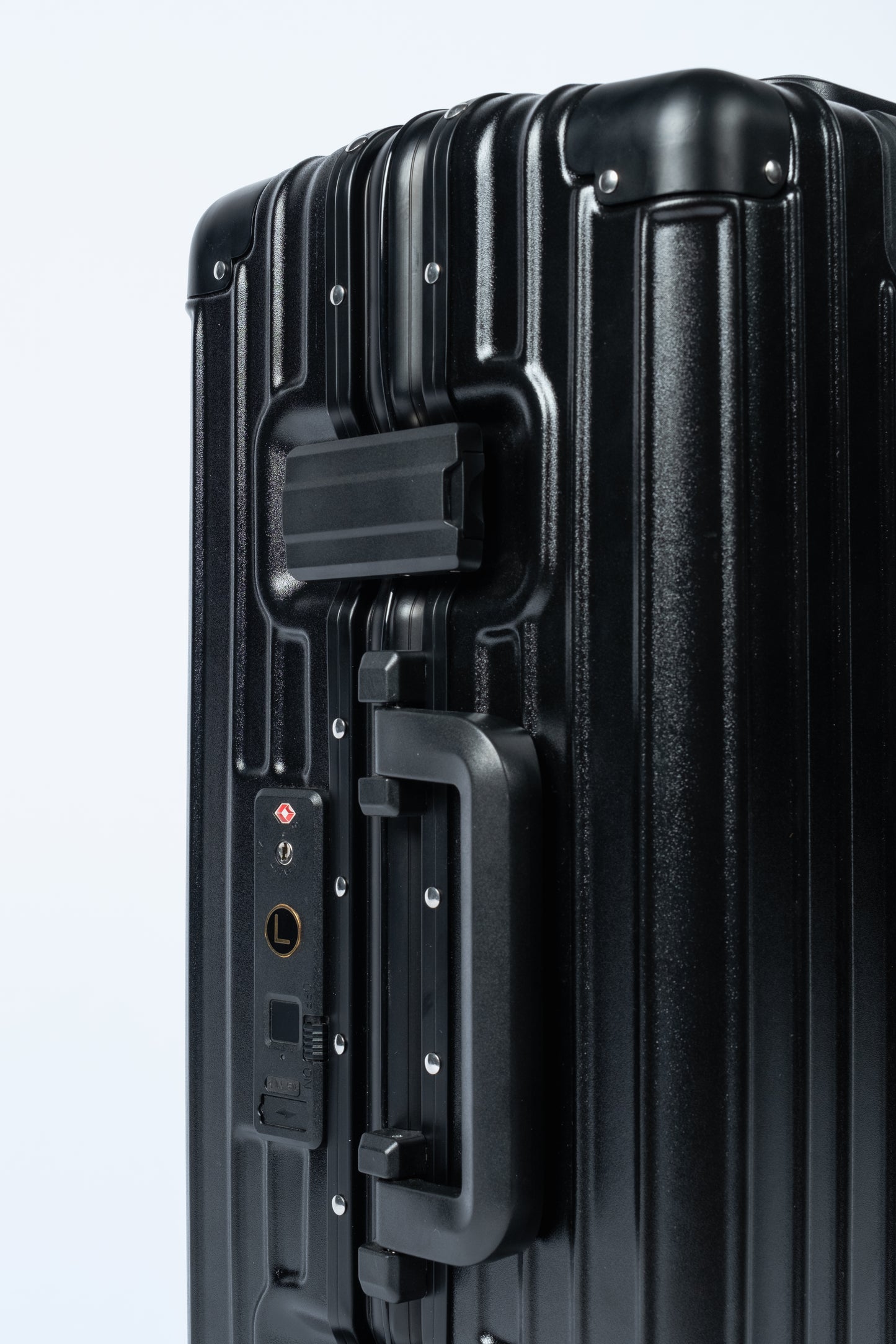 LUGGIT Smart Pro Next Gen. Fingerprint Sensor unlocking System -Cabin Luggage