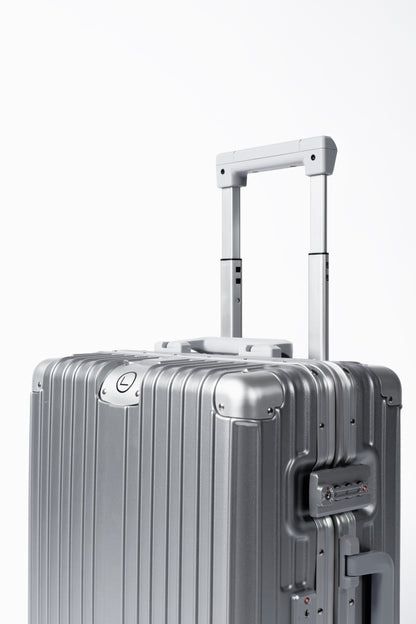 LUGGIT Smart "Pro MAX"    With Triple Protection Silver