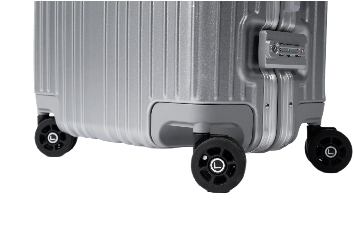 LUGGIT Smart Pro Max Fingerprint Cabin Luggage – 20 inch-Silver