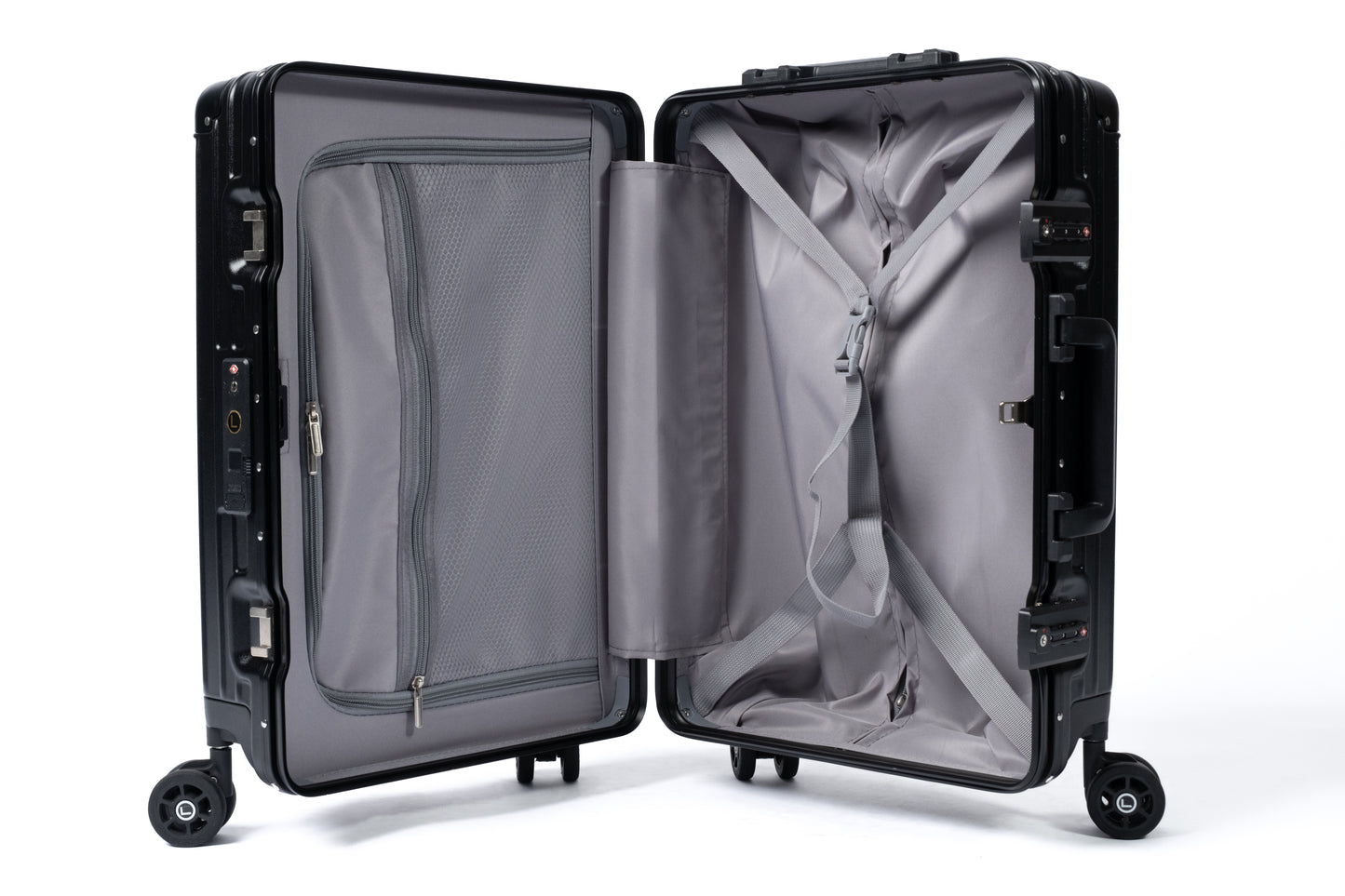 LUGGIT Smart "Pro MAX"    With Triple Protection Black