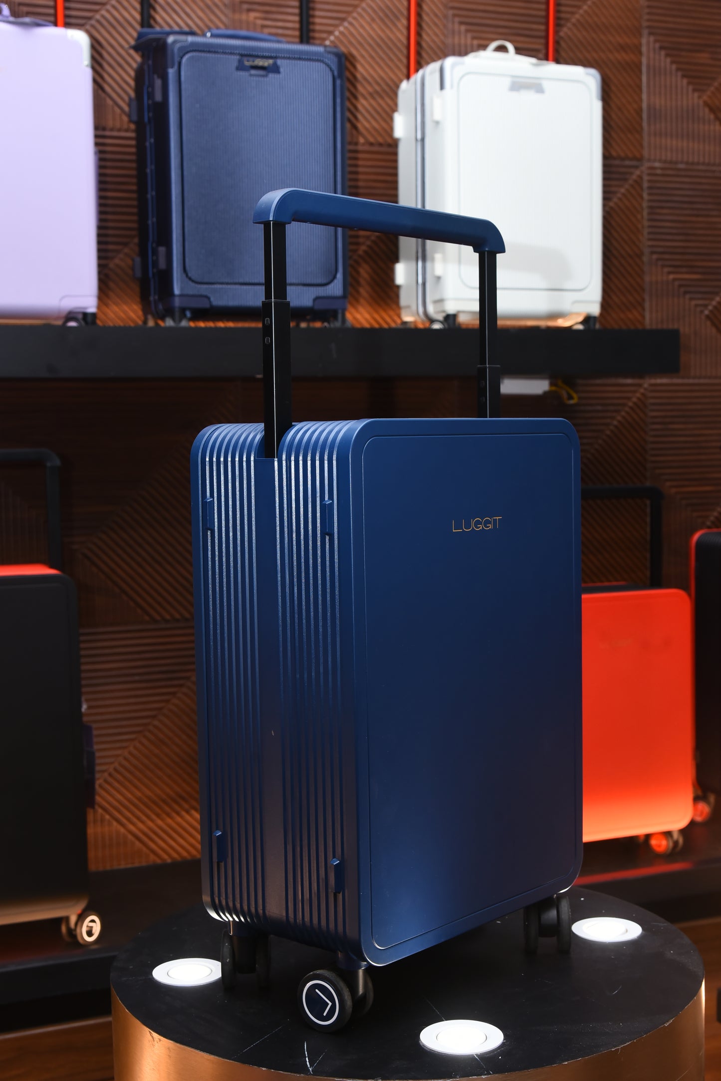 LUGGIT Premium - Cabin Trolley bag 20" - Blue