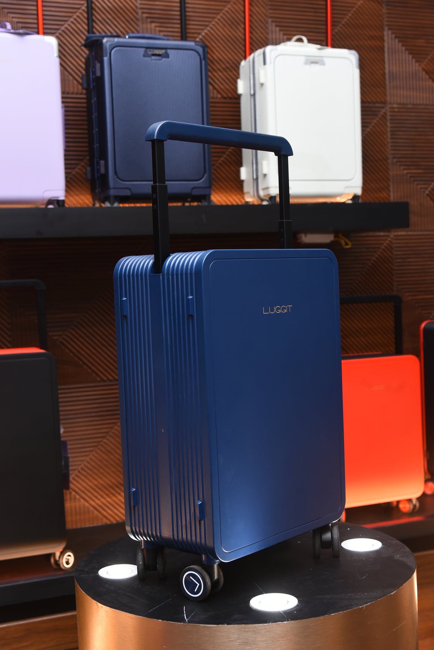 LUGGIT Premium - Cabin Trolley bag 20" - Blue