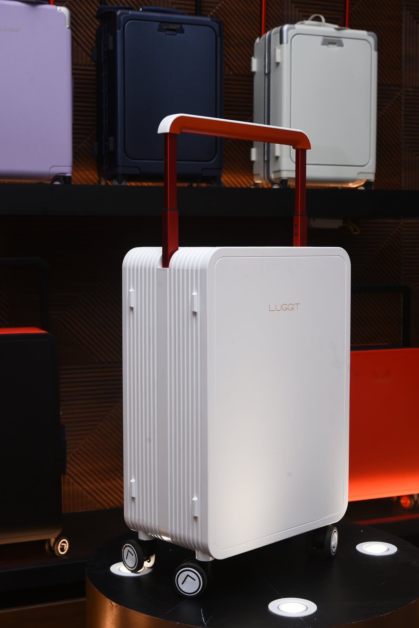 LUGGIT Premium - Cabin Travel Bag 20" White