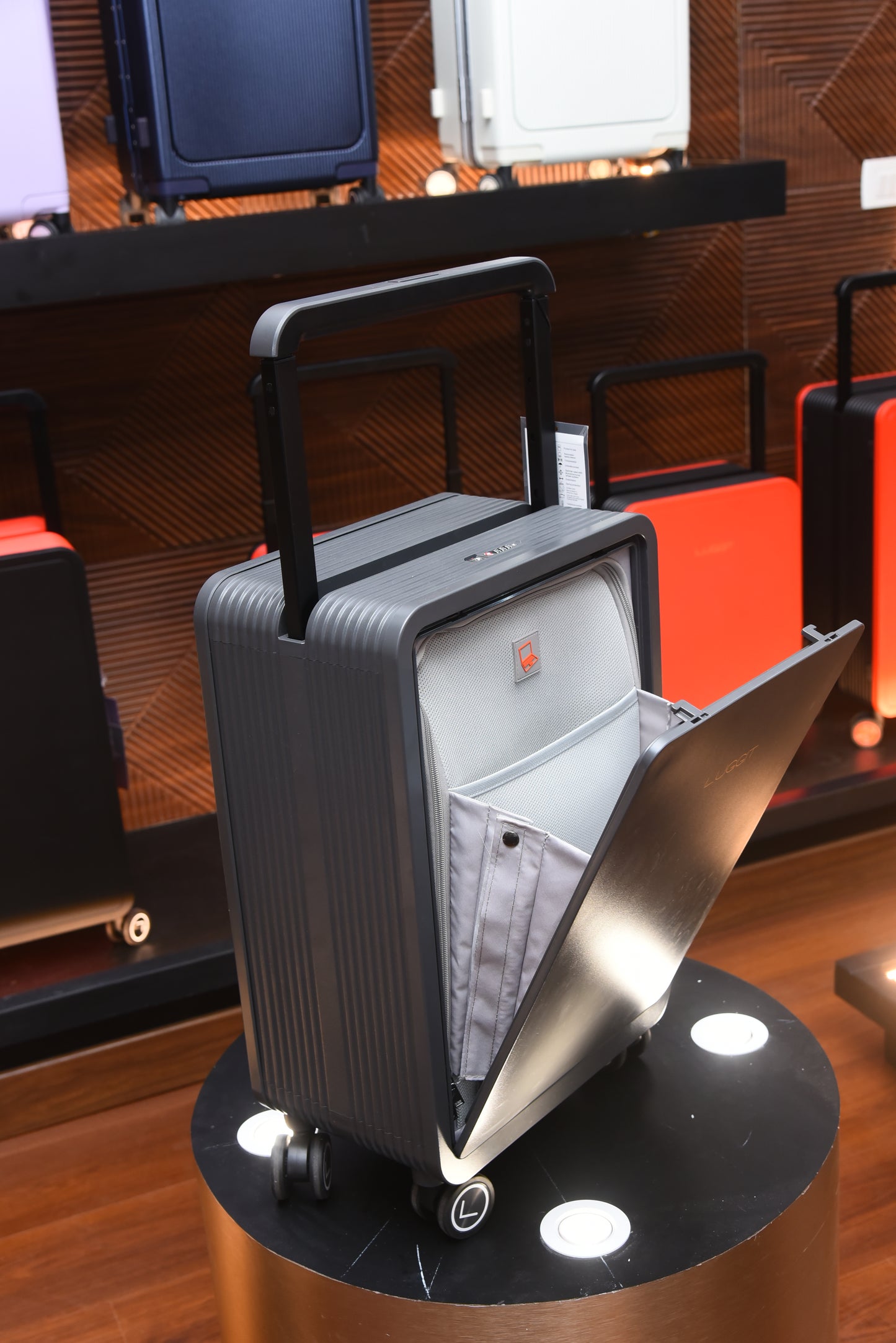 LUGGIT - Premium Executive-Grey-20" Cabin Travel bag