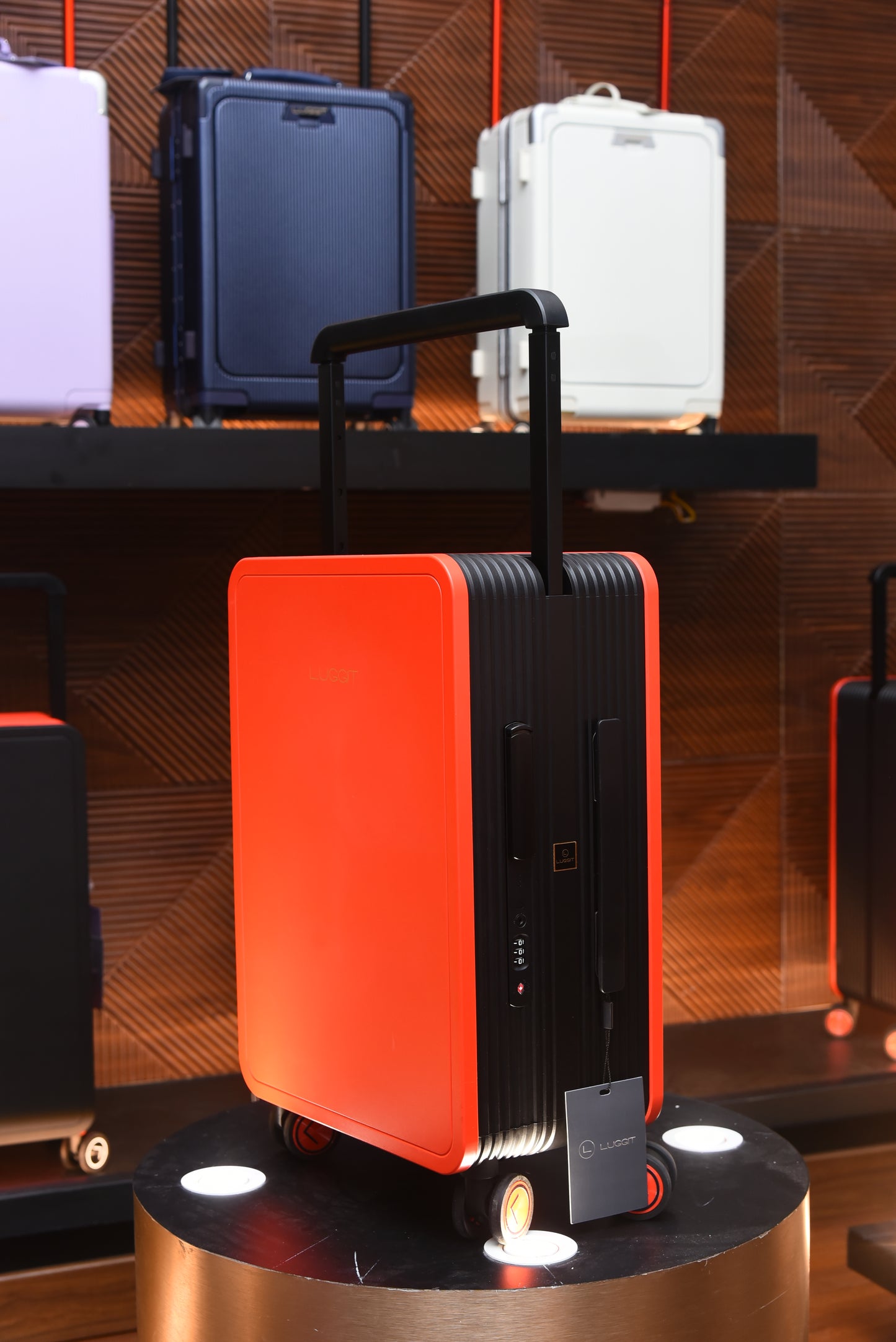 LUGGIT Premium Plus 20" Cabin  24" Check in Luggage Dual Tone Red/Black