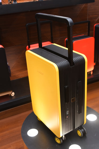 LUGGIT Premium Plus 20" Cabin & 24" Check in Luggage set of 2 Pc Dual Tone Yellow/Black