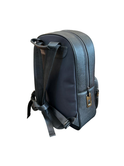 LUGGIT-BioShield-Pro Lifestyle-2411 Biometric Laptop Backpack