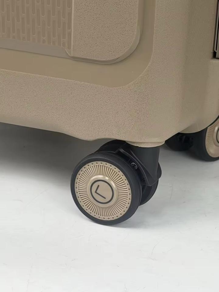 LUGGIT Tokyo – 3-Piece Premium Trolley Luggage Set | Zipperless Design | TSA Lock (Coming soon)