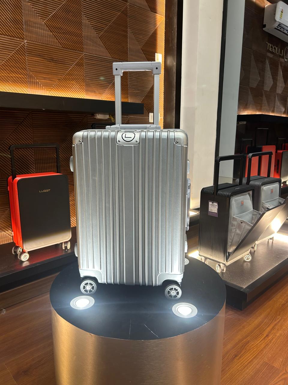 LUGGIT Smart Pro Next Gen. Fingerprint Sensor unlocking System -Cabin -Silver