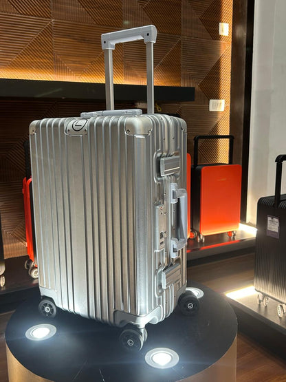 LUGGIT Smart Pro Next Gen. Fingerprint Sensor unlocking System -Cabin -Silver