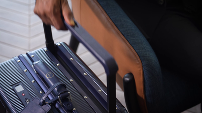 LUGGIT Executive Plus - Cabin Trolley bag Front open- Navy