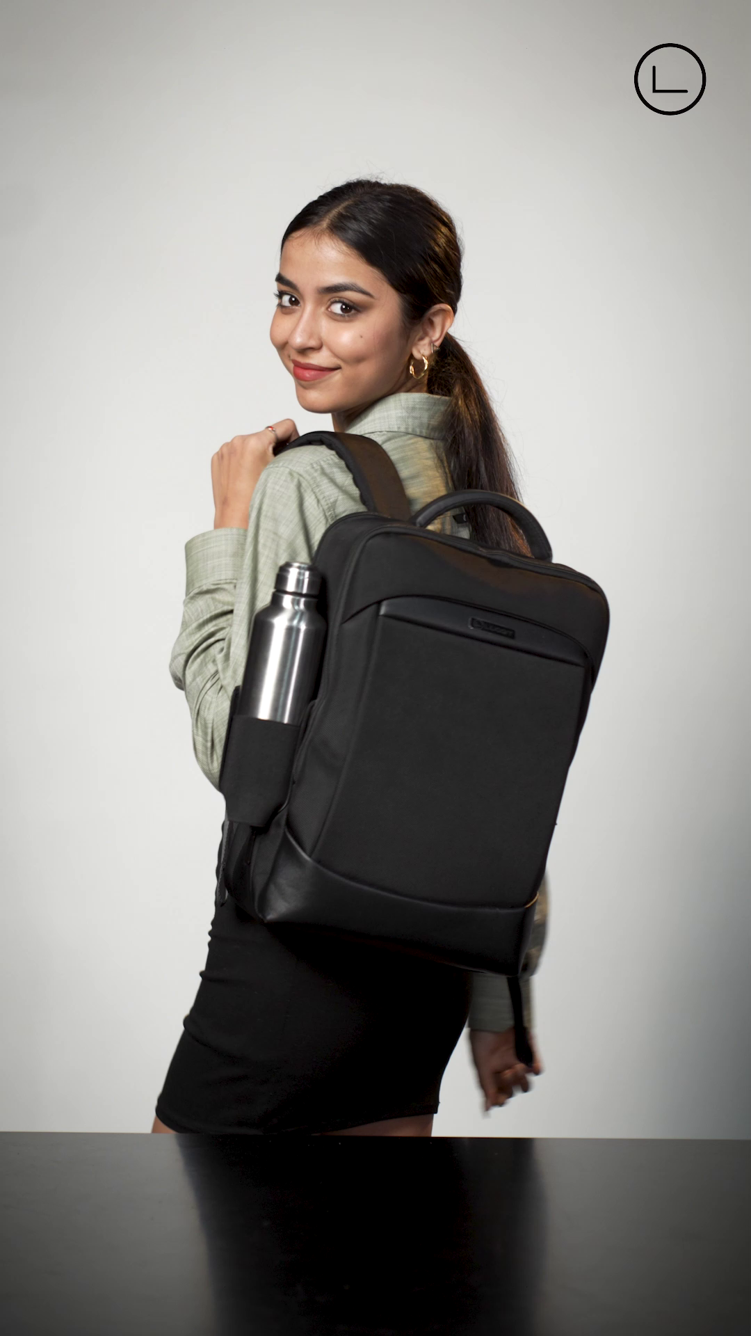 LUGGIT BioShield Pro Lifestyle Biometric Laptop Backpack,2219B Black